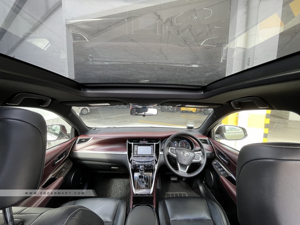 Toyota Harrier 2.0A Elegance Panoramic Roof