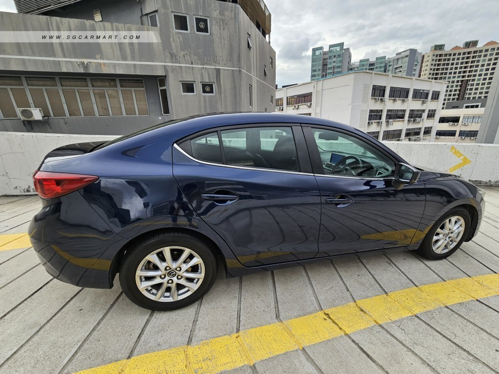 Mazda 3 1.5A Sunroof