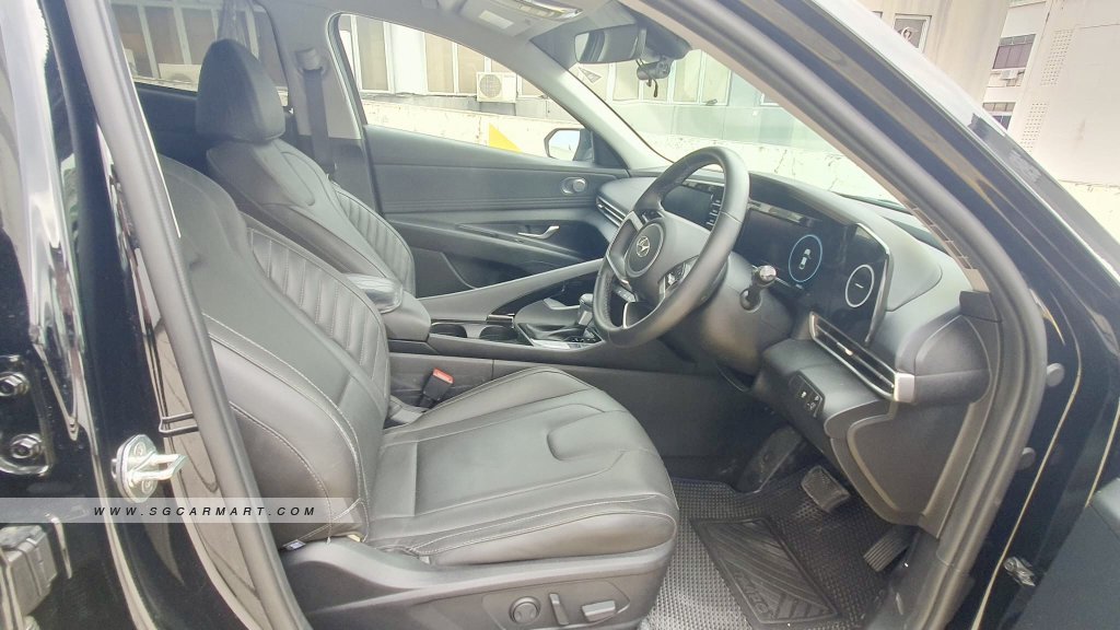 Hyundai Avante 1.6A S
