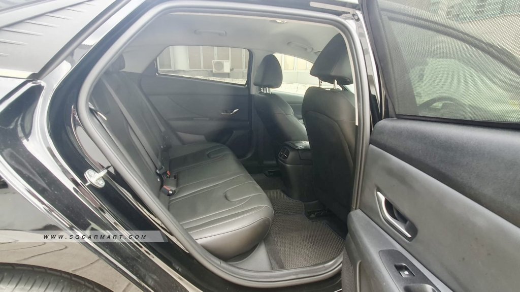 Hyundai Avante 1.6A S