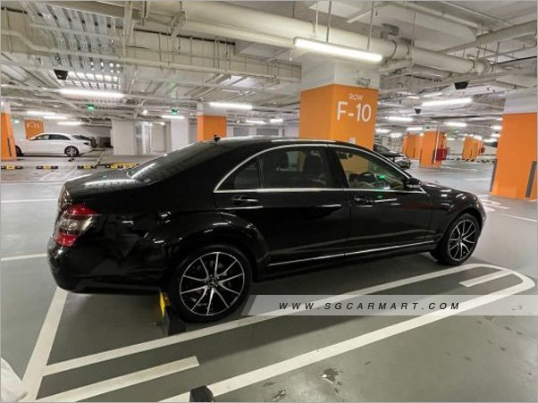Mercedes-Benz S-Class S300L Sunroof (COE till 01/2029)
