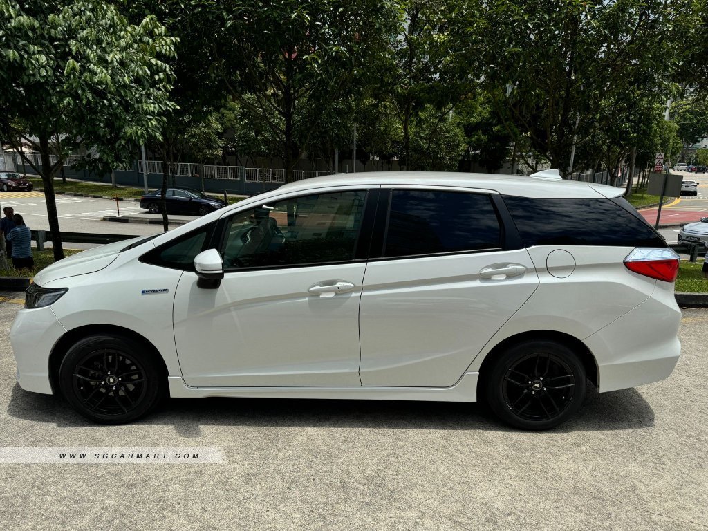 Honda Shuttle Hybrid 1.5A