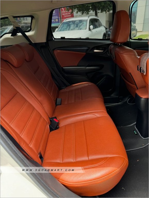 Honda Shuttle Hybrid 1.5A