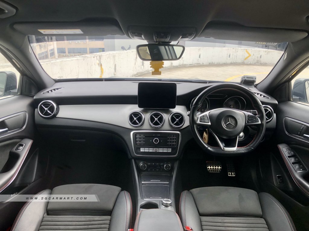 Mercedes-Benz GLA-Class GLA180 AMG Line