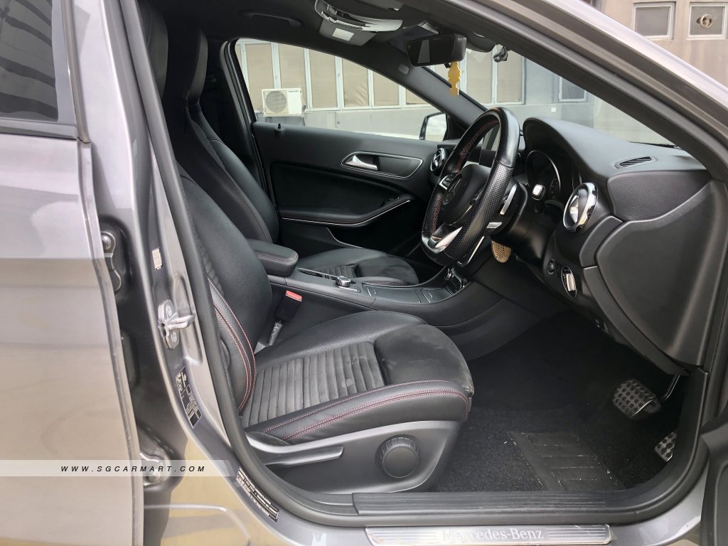 Mercedes-Benz GLA-Class GLA180 AMG Line