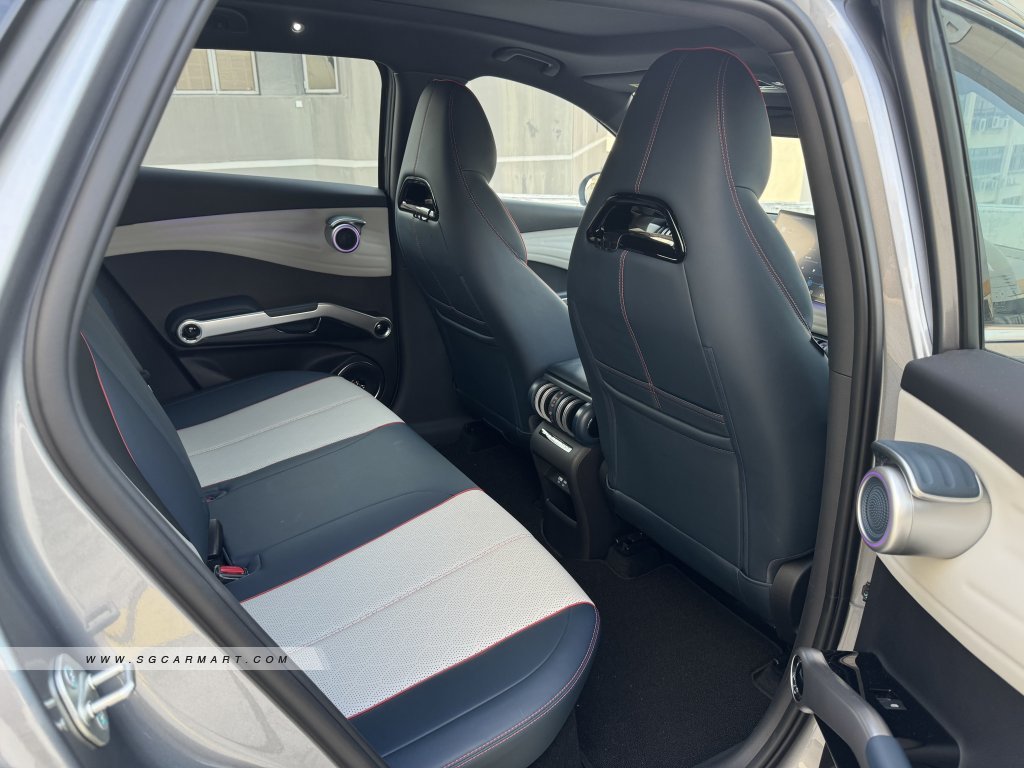 BYD Atto 3 Electric Sunroof