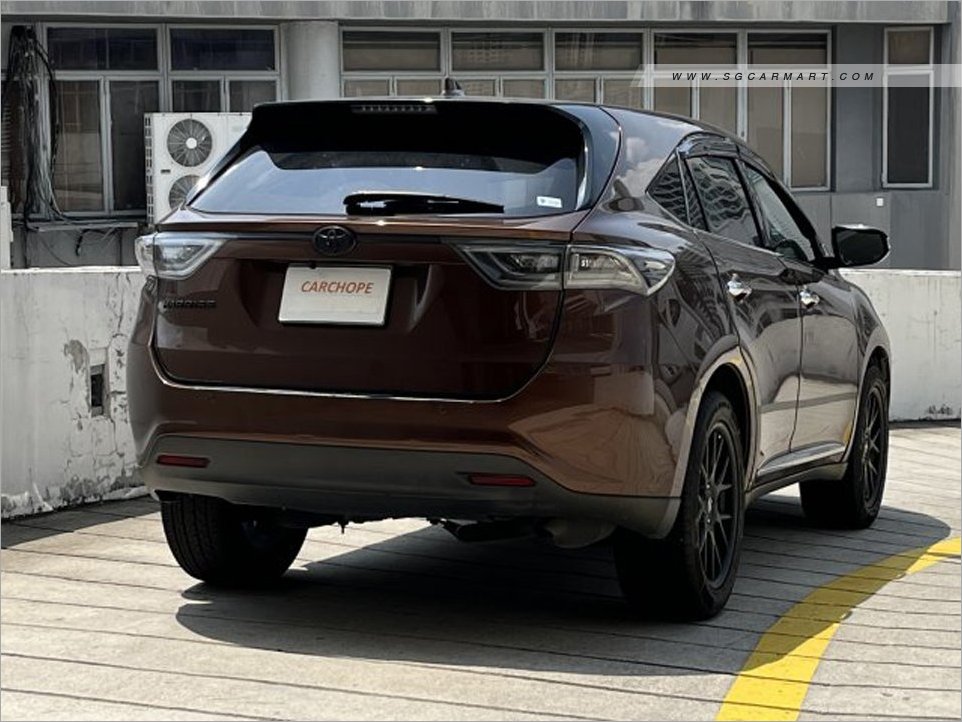 Toyota Harrier 2.0A Elegance Panoramic Roof