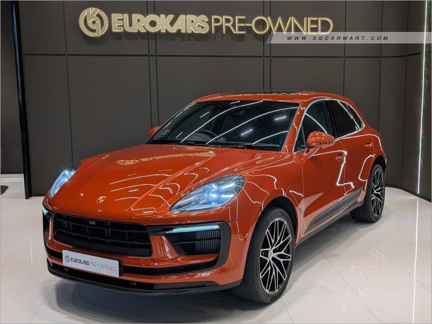 2022 Porsche Macan S 2.9A PDK Panoramic Roof