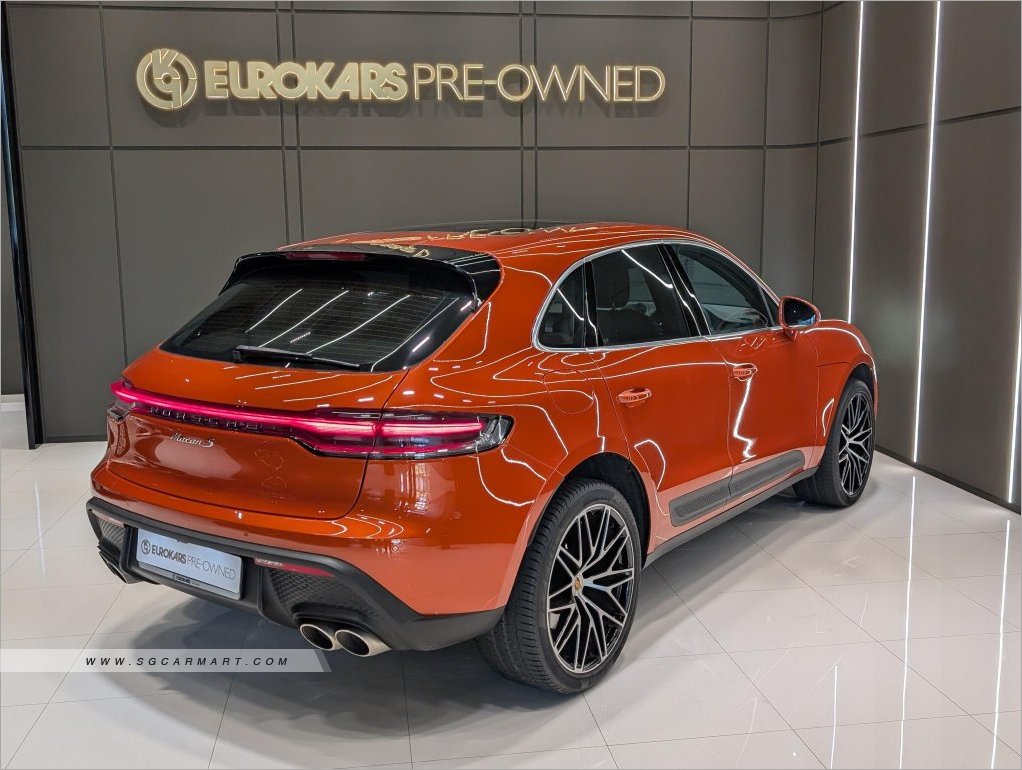 2022 Porsche Macan S 2.9A PDK Panoramic Roof