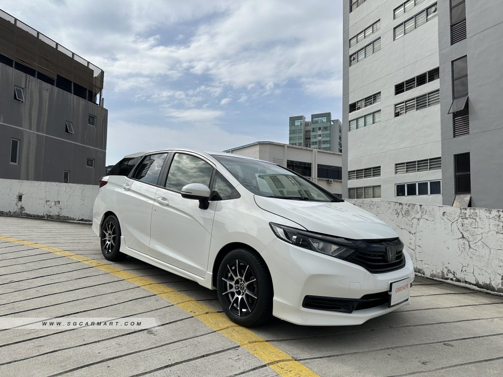 Honda Shuttle 1.5A G Honda Sensing