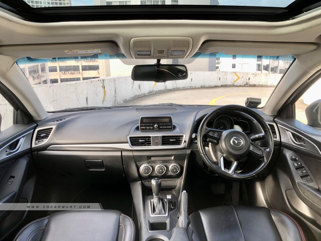 Mazda 3 1.5A Sunroof