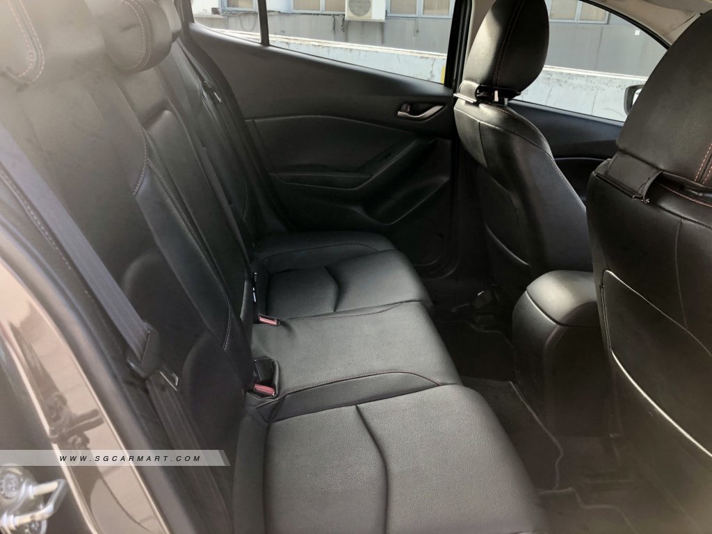 Mazda 3 1.5A Sunroof