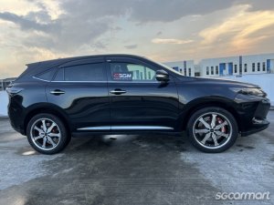 Toyota Harrier 2.0A Elegance