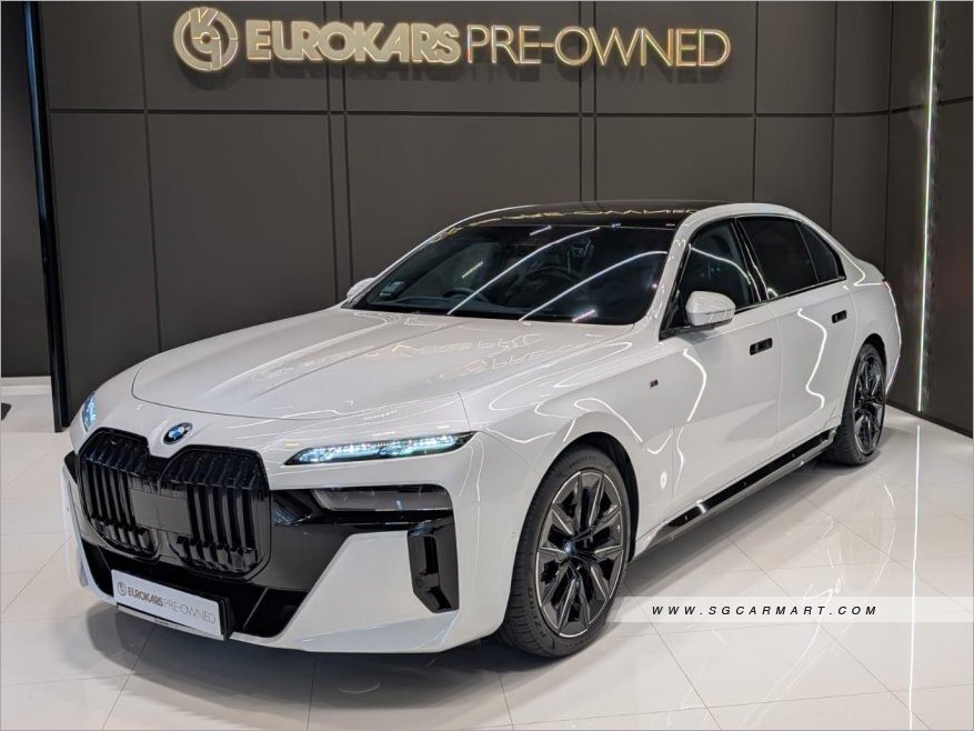 2023 BMW i7 Electric xDrive60 M-Sport Pro