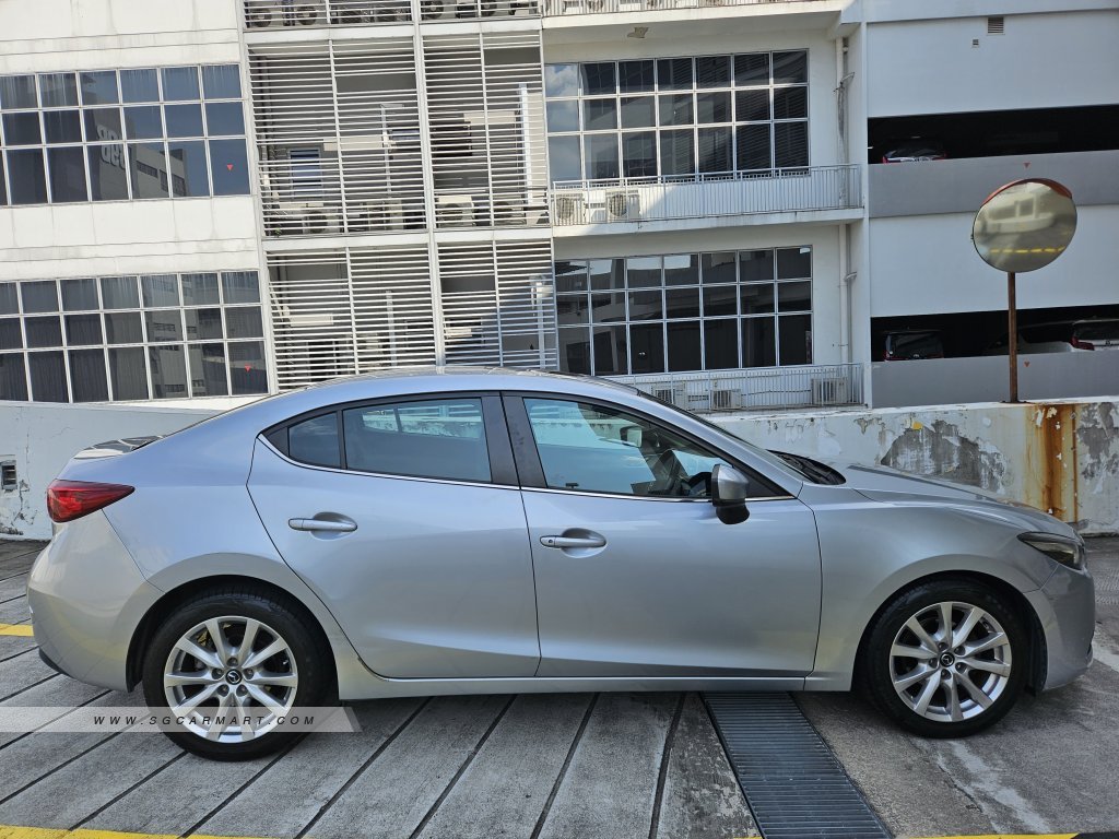 Mazda 3 1.5A Sunroof