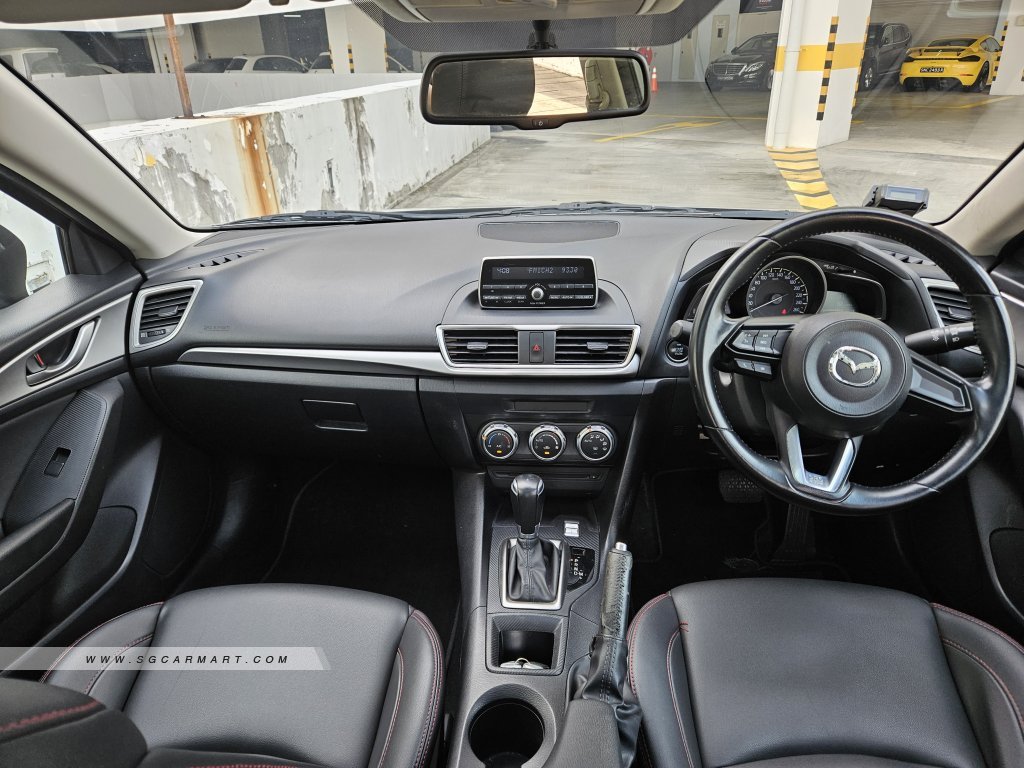 Mazda 3 1.5A Sunroof