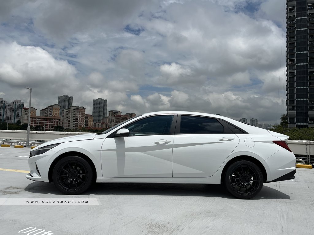Hyundai Avante 1.6A S