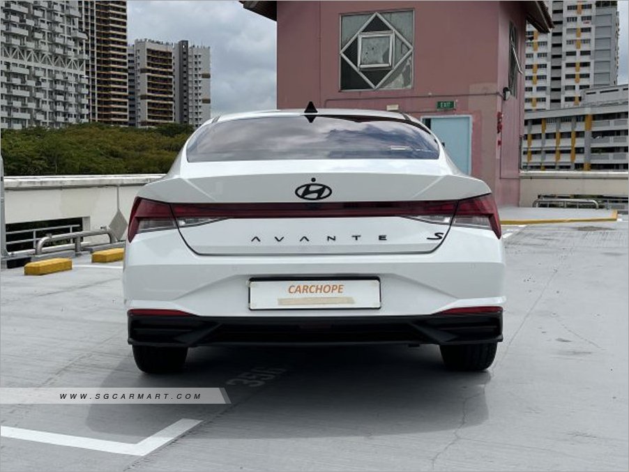 Hyundai Avante 1.6A S