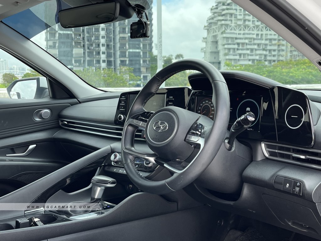 Hyundai Avante 1.6A S