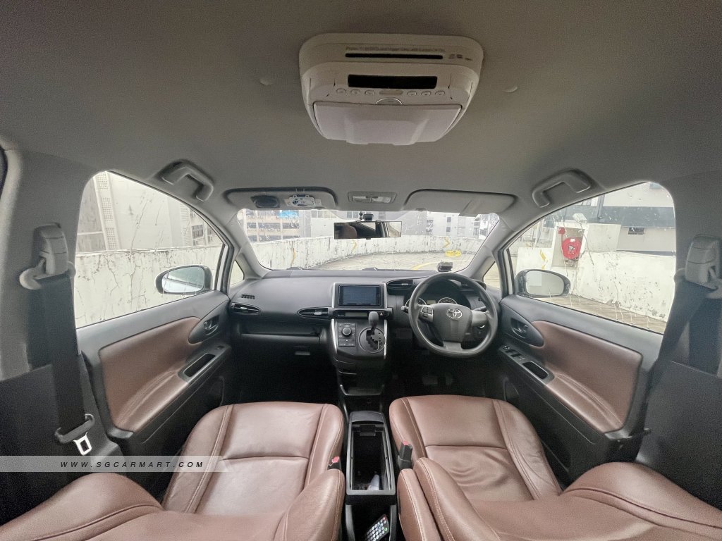 Toyota Wish 1.8A Elegance