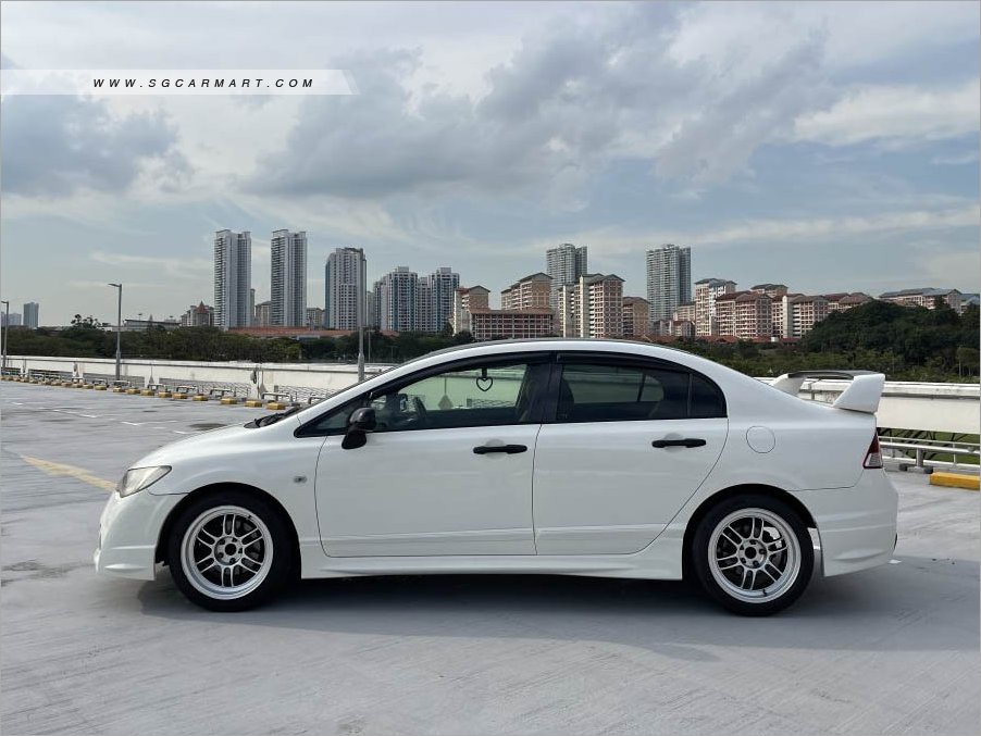 Honda Civic 1.6A VTi (COE till 02/2028)