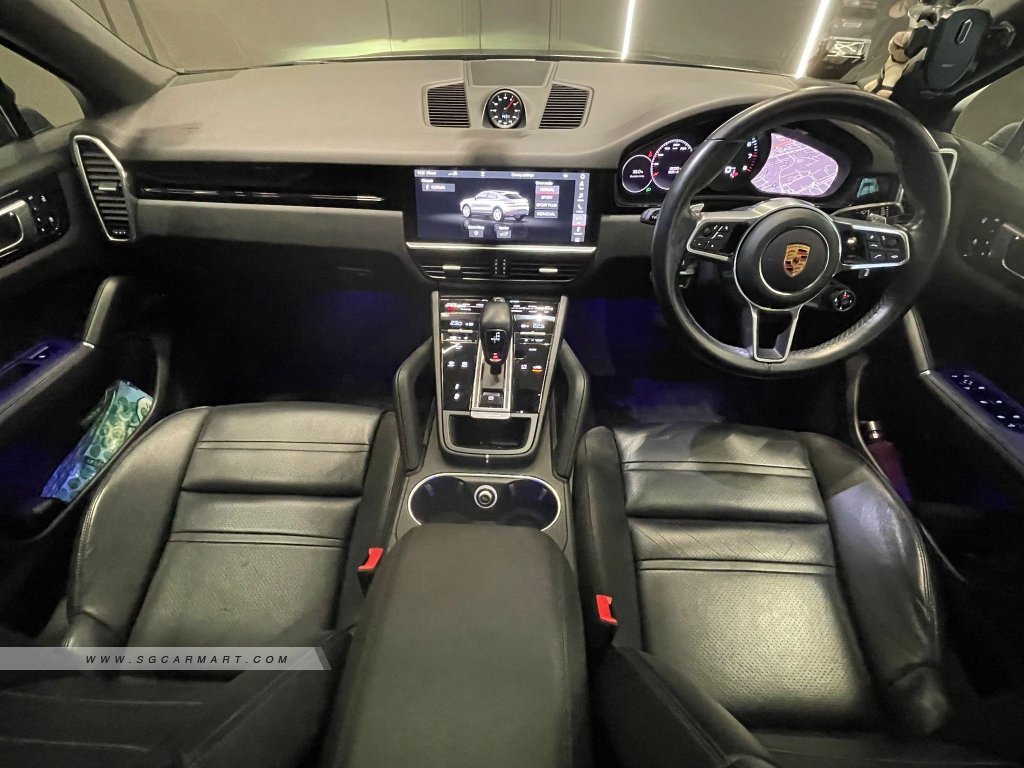 2020 Porsche Cayenne Coupe 3.0A Tip Sunroof