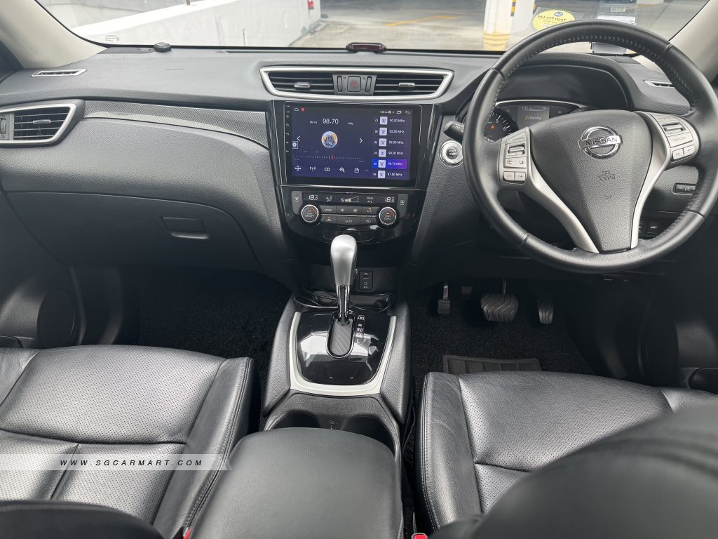 Nissan X-Trail 2.0A 7-Seater Sunroof