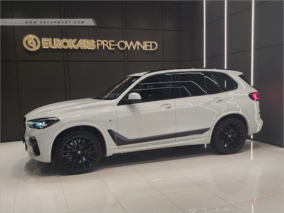 2021 BMW X5 xDrive45e Plug-in Hybrid M-Sport