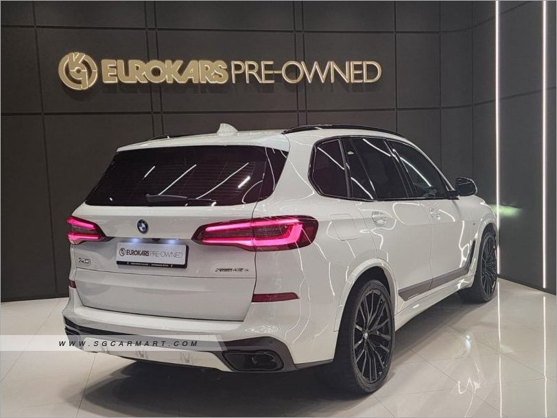 2021 BMW X5 xDrive45e Plug-in Hybrid M-Sport