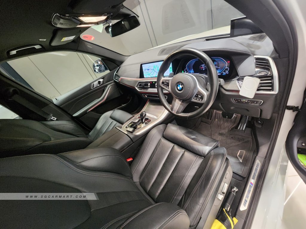 2021 BMW X5 xDrive45e Plug-in Hybrid M-Sport