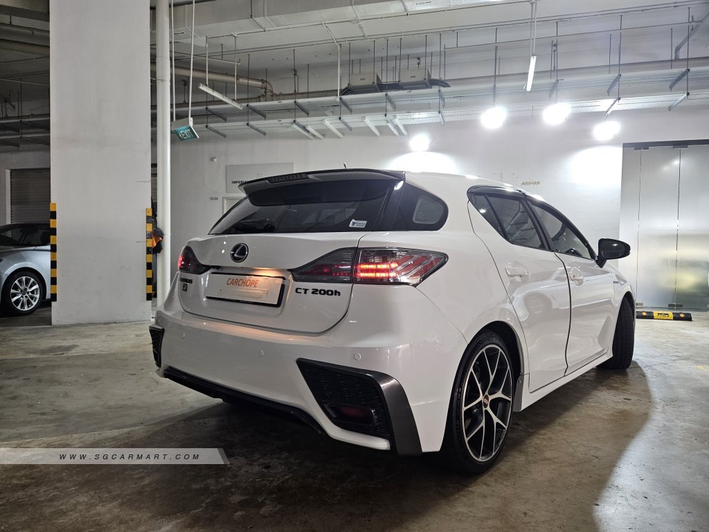Lexus CT Hybrid CT200h Premium (COE till 04/2031)