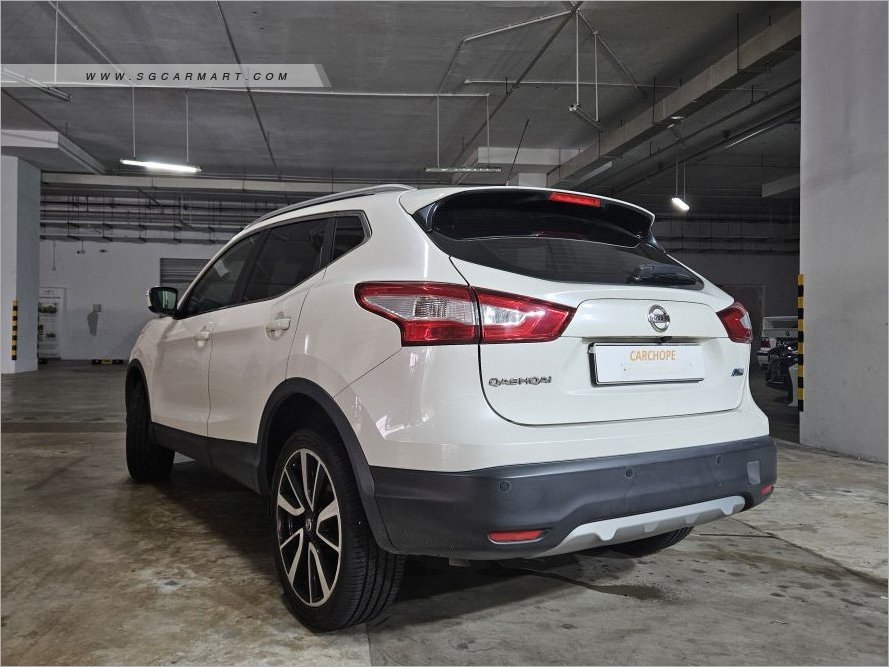 Nissan Qashqai 2.0A Moonroof