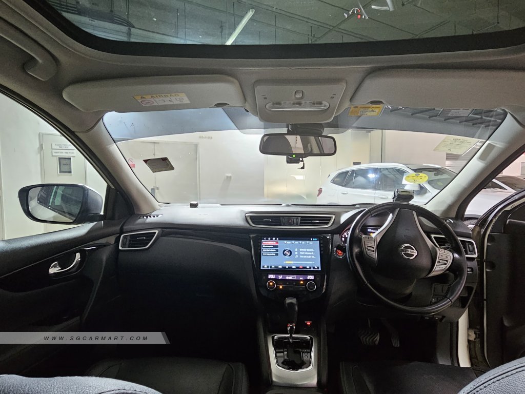 Nissan Qashqai 2.0A Moonroof