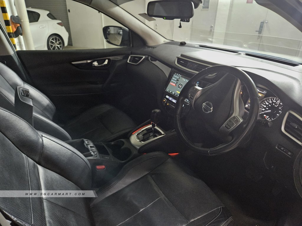 Nissan Qashqai 2.0A Moonroof