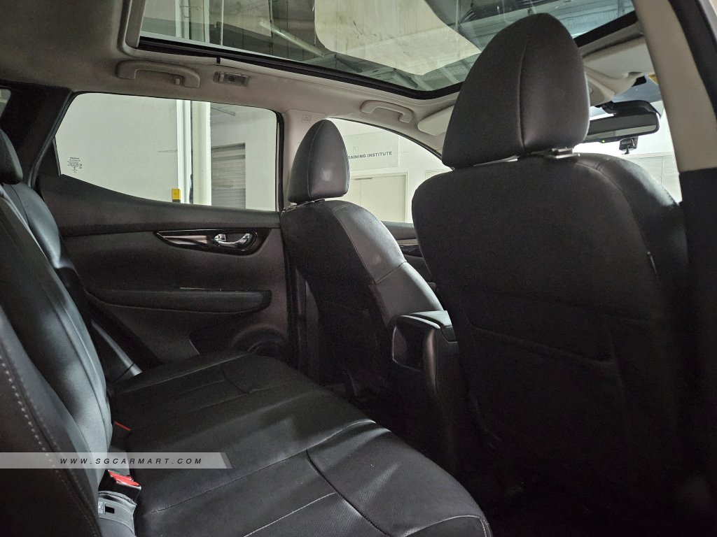 Nissan Qashqai 2.0A Moonroof