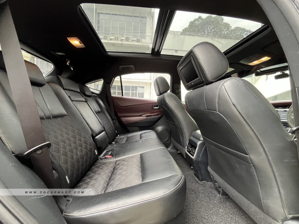 Toyota Harrier 2.0A Premium Panoramic Roof