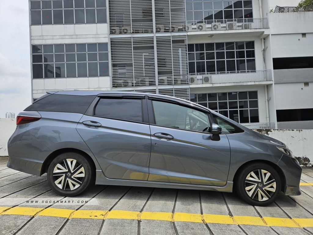 Honda Shuttle 1.5A G Honda Sensing