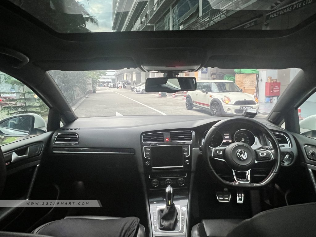 Photos for Volkswagen Golf GTI 5DR Sunroof (New 5-yr COE) - Sgcarmart