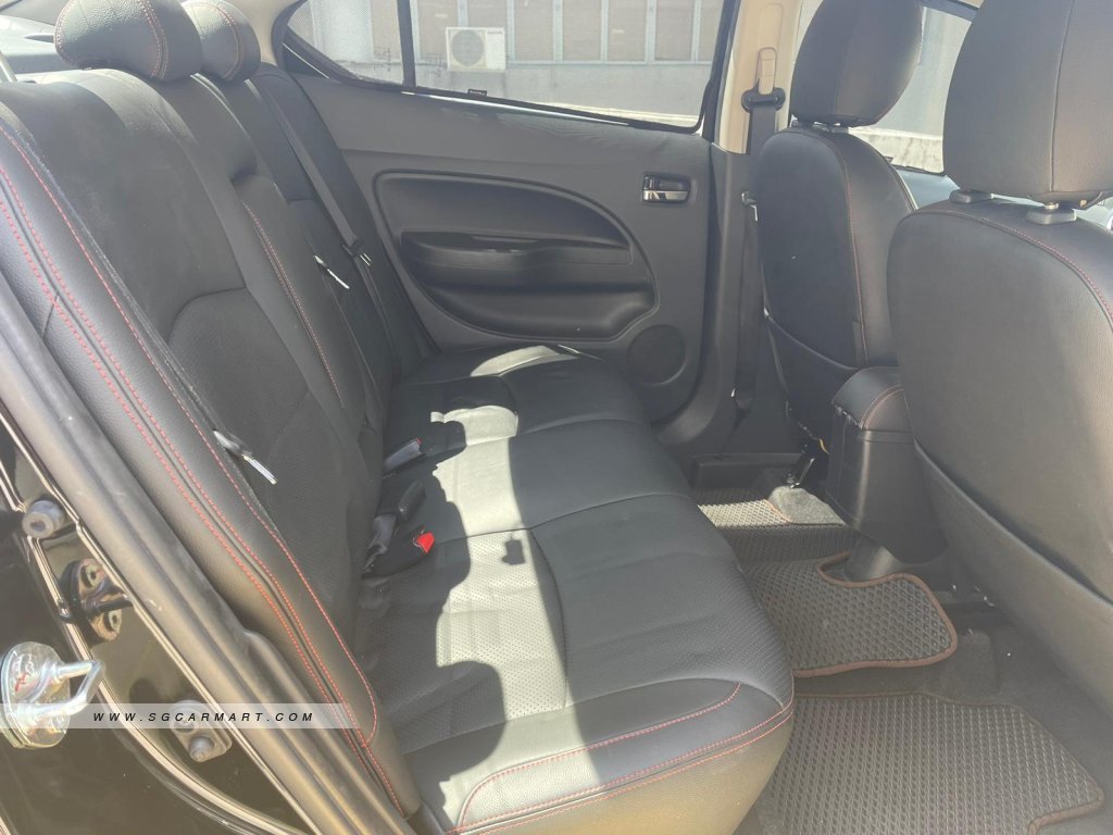 Mitsubishi Attrage 1.2A