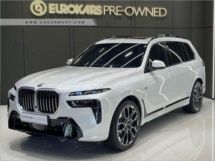 2023 BMW X7 xDrive40i M-Sport 7-Seater