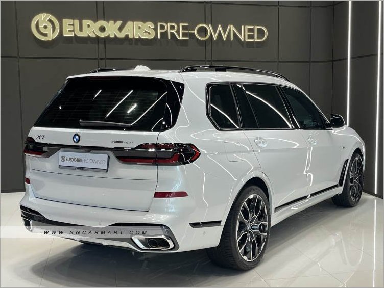 2023 BMW X7 xDrive40i M-Sport 7-Seater