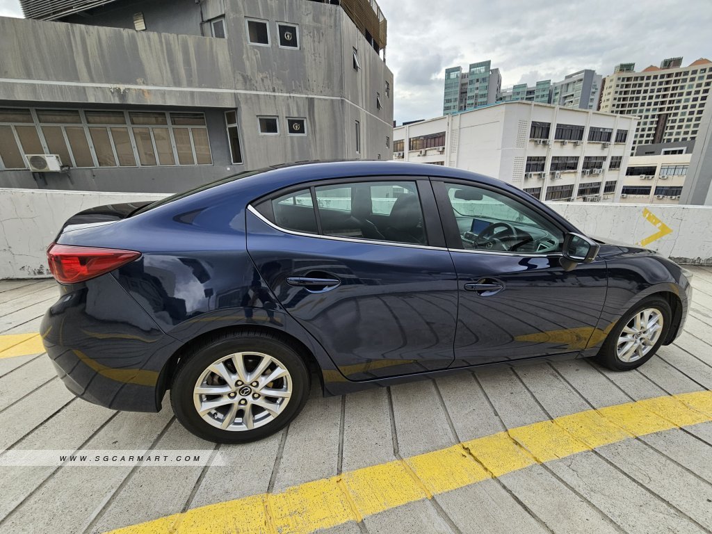 Mazda 3 1.5A Sunroof