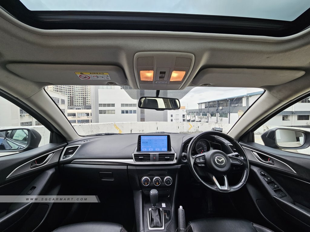 Mazda 3 1.5A Sunroof