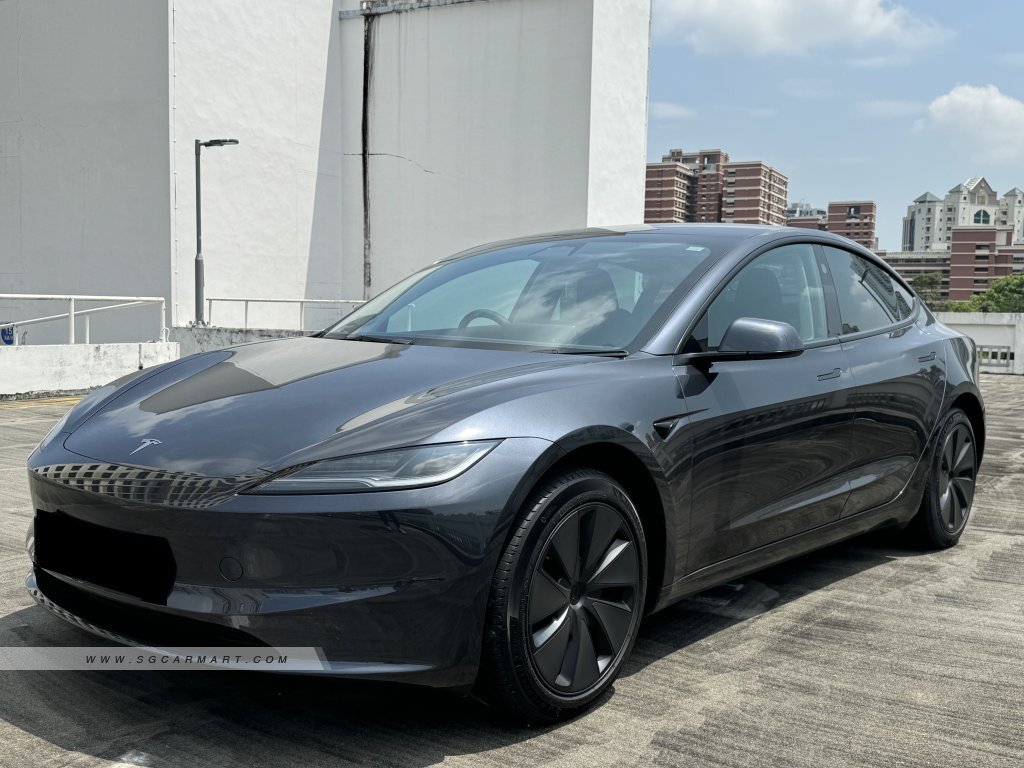 Tesla Model 3 Electric RWD