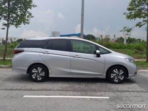 Honda Shuttle 1.5A G Honda Sensing