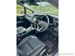 Honda Shuttle 1.5A G Honda Sensing