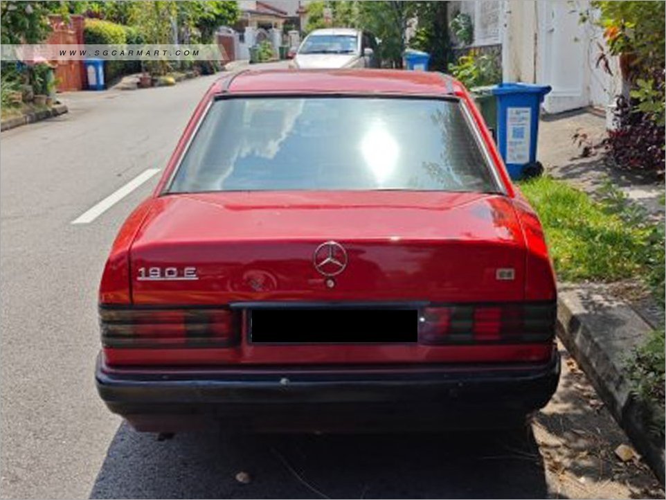 Mercedes-Benz 190E (COE till 02/2029)