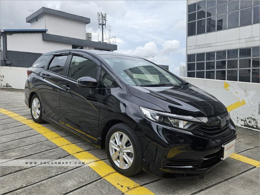 Honda Shuttle 1.5A G Honda Sensing