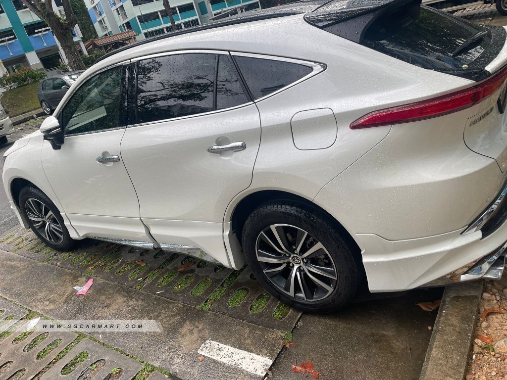 Toyota Harrier Hybrid 2.5A G