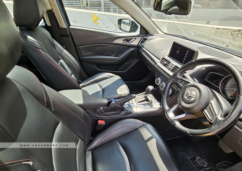 Mazda 3 1.5A Sunroof